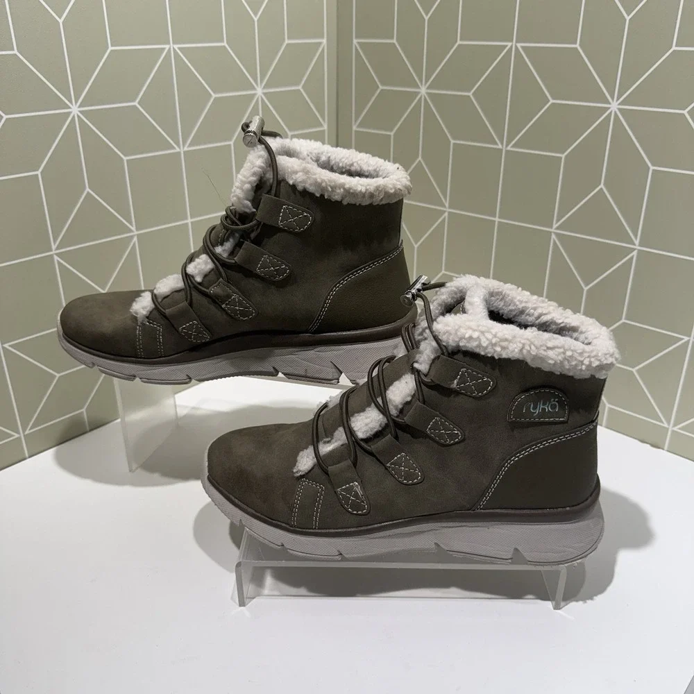 ryka Woman's‎ Chill Out Boots Fleece Lined Olive Green Size 7